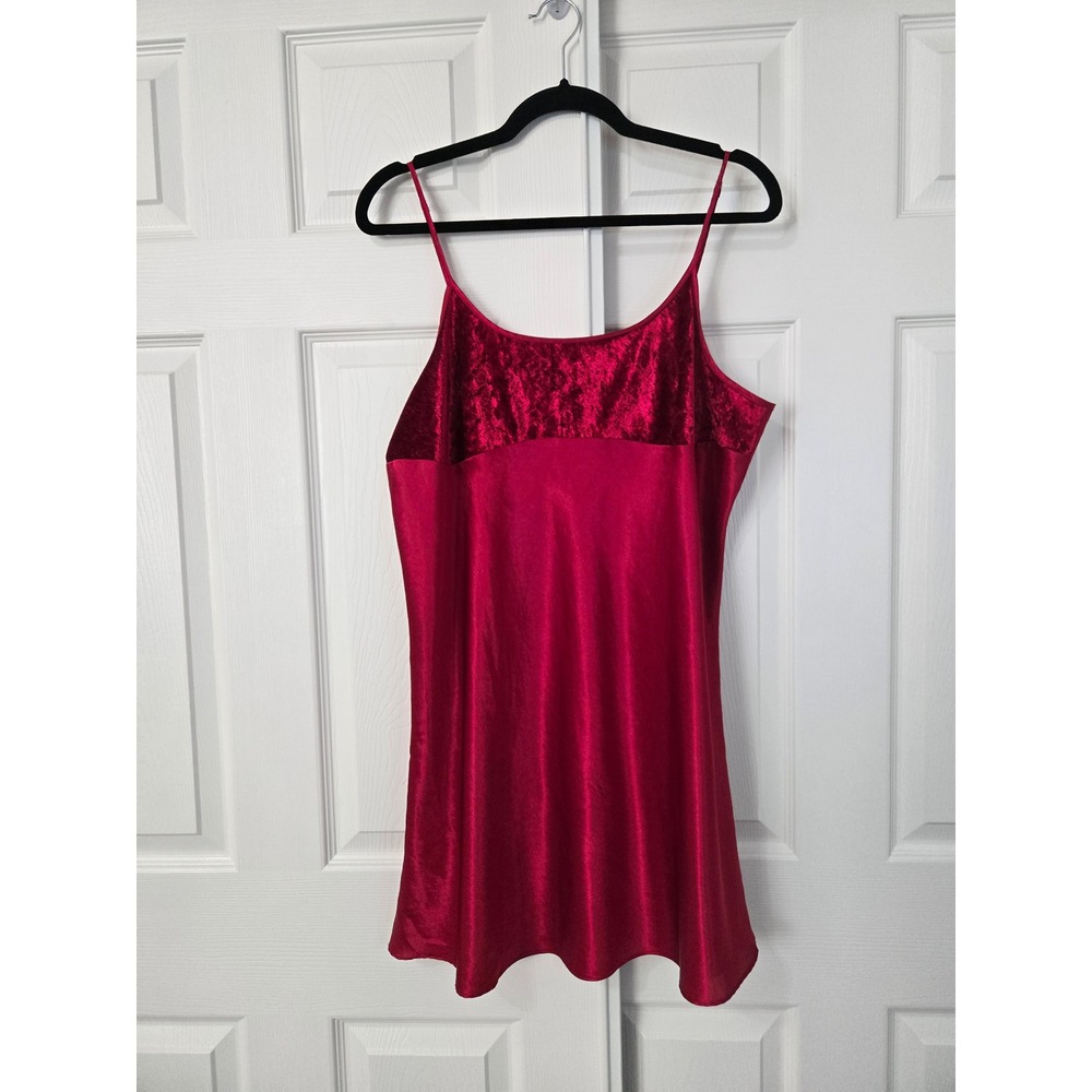 Delicate Illusions Red Satin Chemise Nightgown Velvet Trim Womens XL 1910